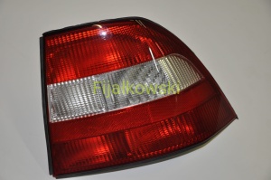 LAMPA (PRAWY-TYŁ) - VECTRA B SEDAN